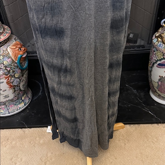 “Jessica Simpson” Charcoal Maxi Skirt - Picture 3 of 8
